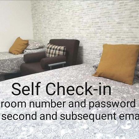 Lx -- Self Check-In -- Room Number & Password Is In The Following Email Tóquio Exterior foto